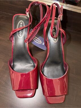 Scoop Women’s Strappy Open Toed Stilettos - Burgundy - New - Size 9.5